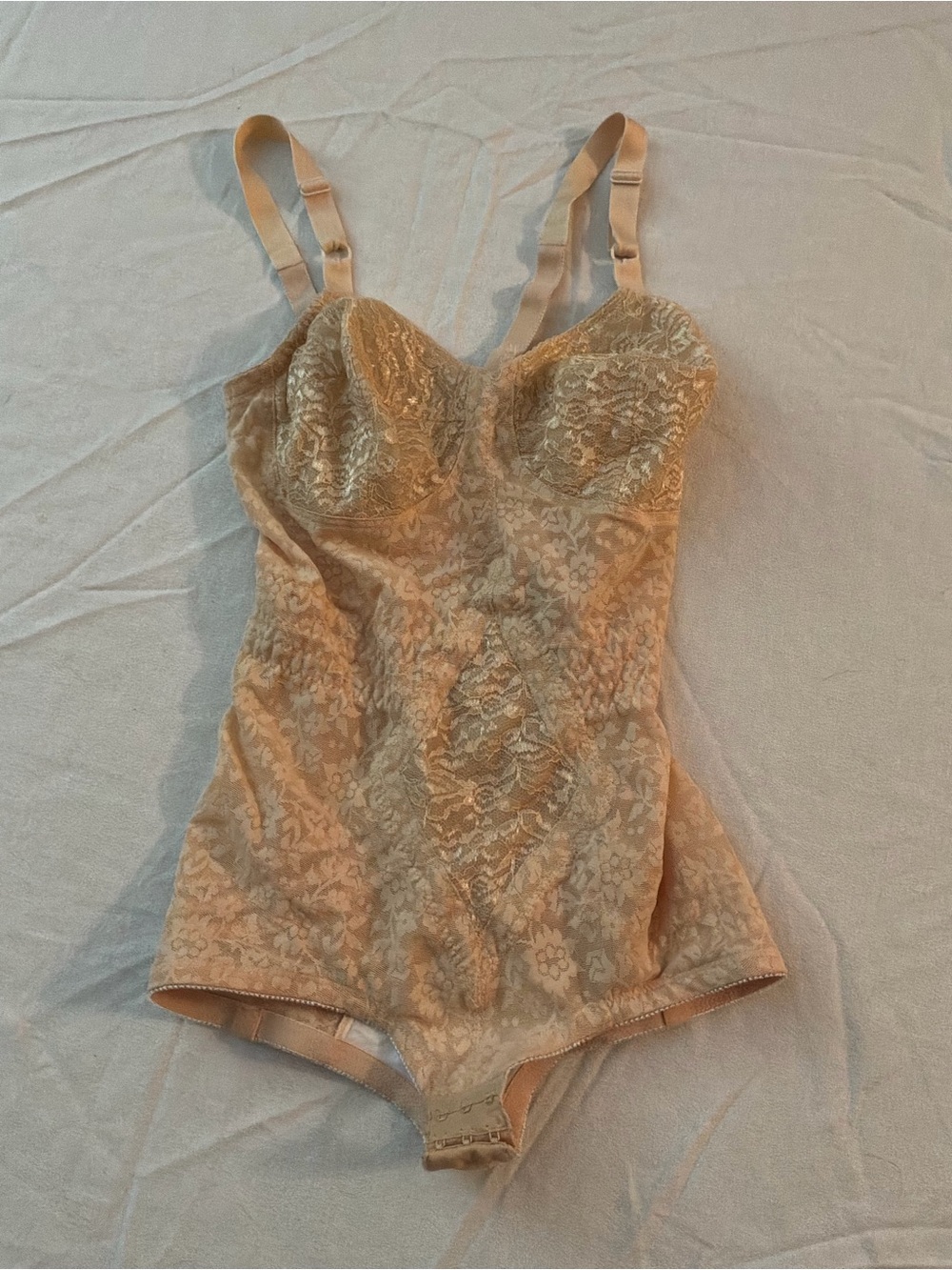 ******* Women's Rago Nude Lace Shapewear Bodysuit *******